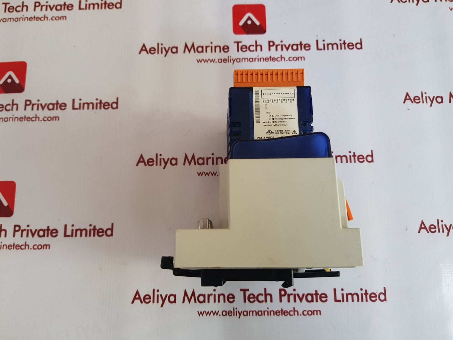 Saia-burgess pcd3.c100z05 controllers module socket holder
