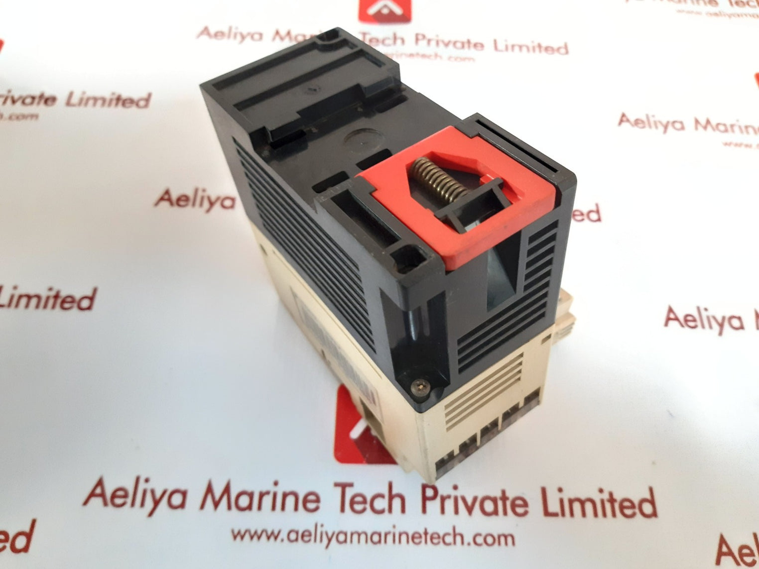 Telemecanique tsx dsf 612 output module