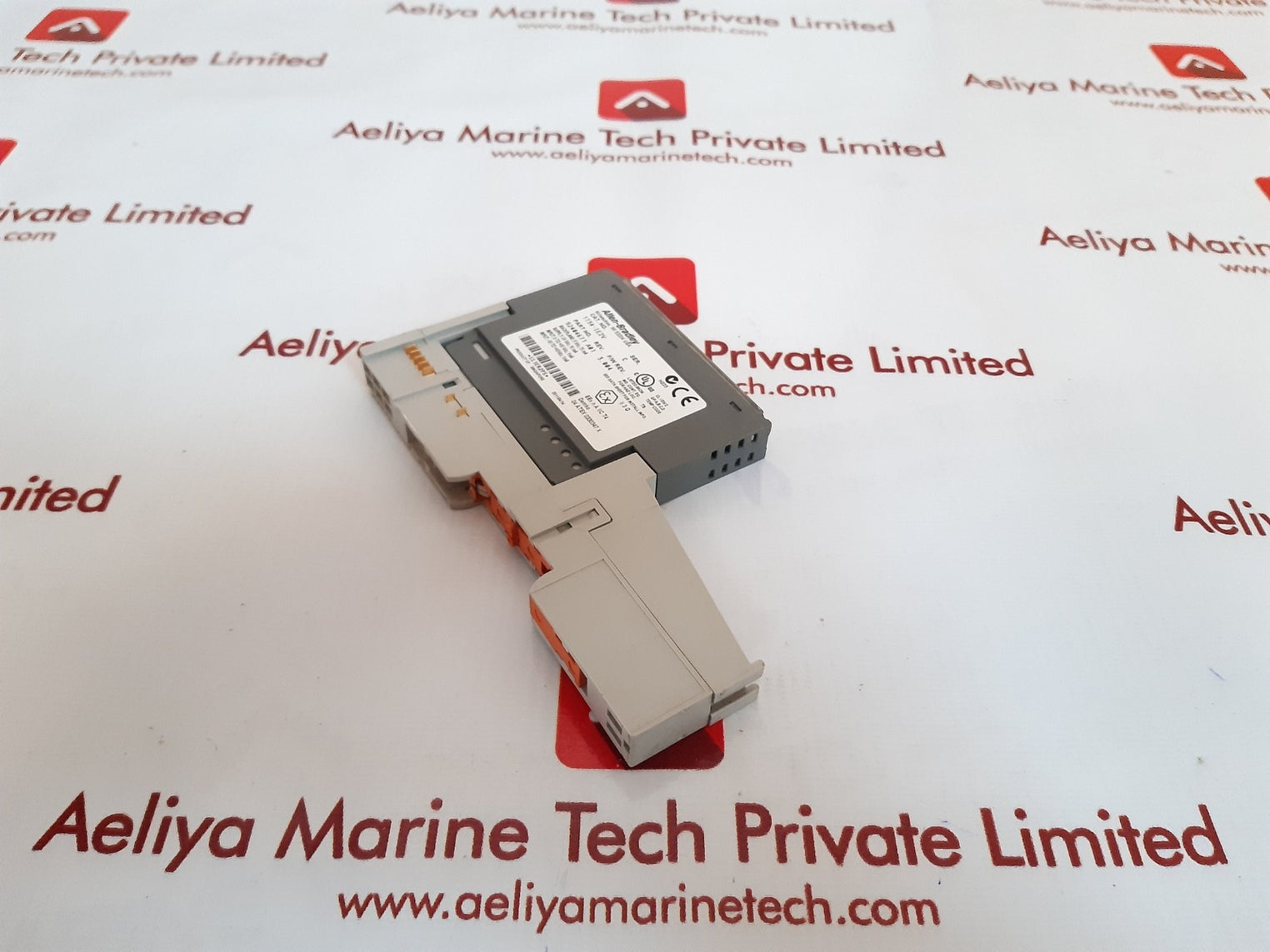 Allen-bradley 1734-ie2v ser.c input module with 1734-mb ser.a mounting base 