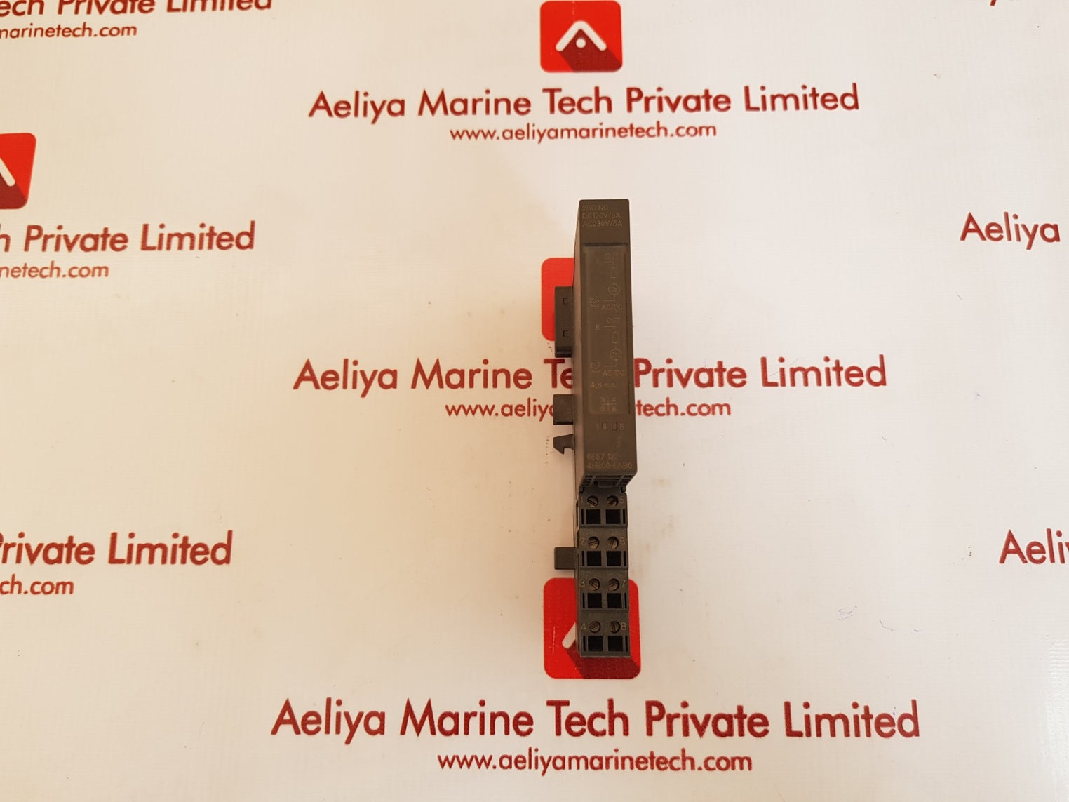 Siemens simatic s7 6es7 132-4hb00-0ab0 output module 
