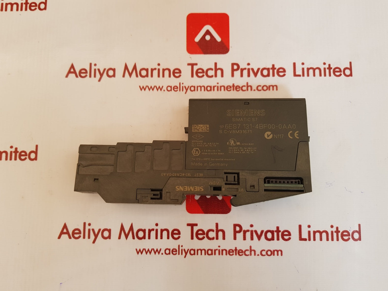 Siemens simatic s7 6es7 131-4bf00-0aa0 digital output module 