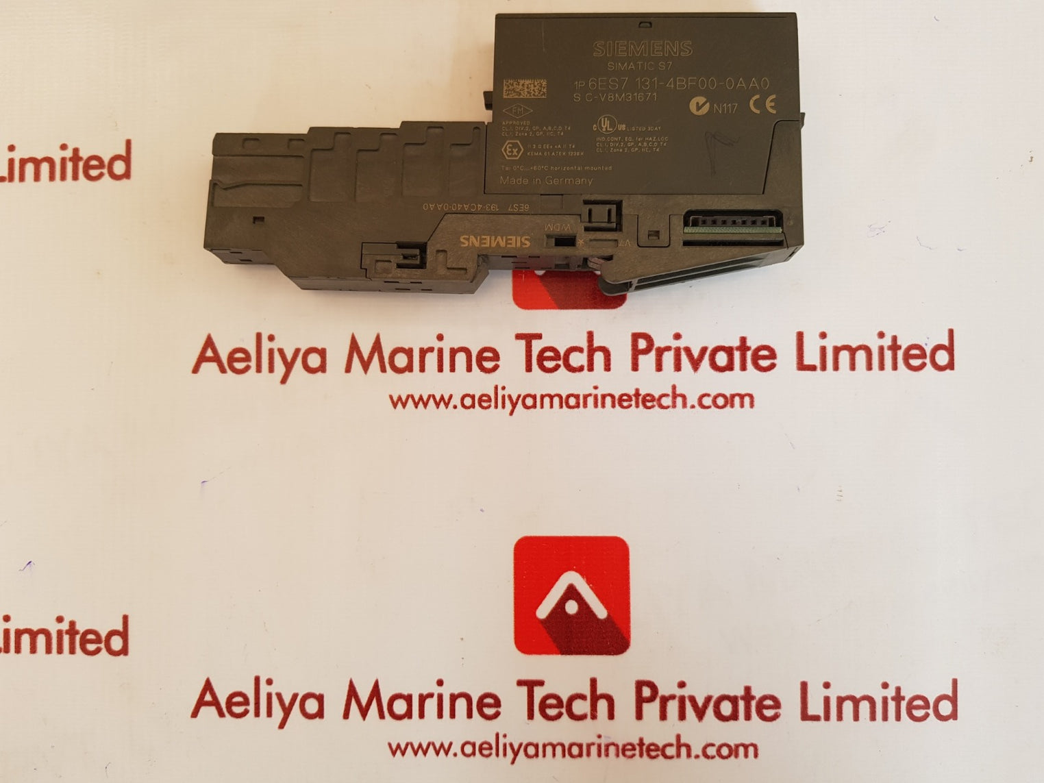 Siemens simatic s7 6es7 131-4bf00-0aa0 digital output module 