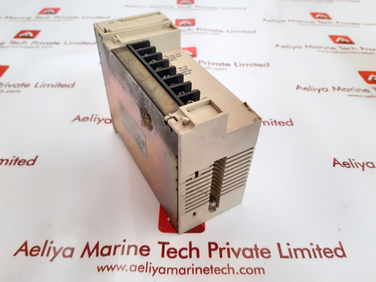 Omron c200hw-pa204 power supply unit 240v