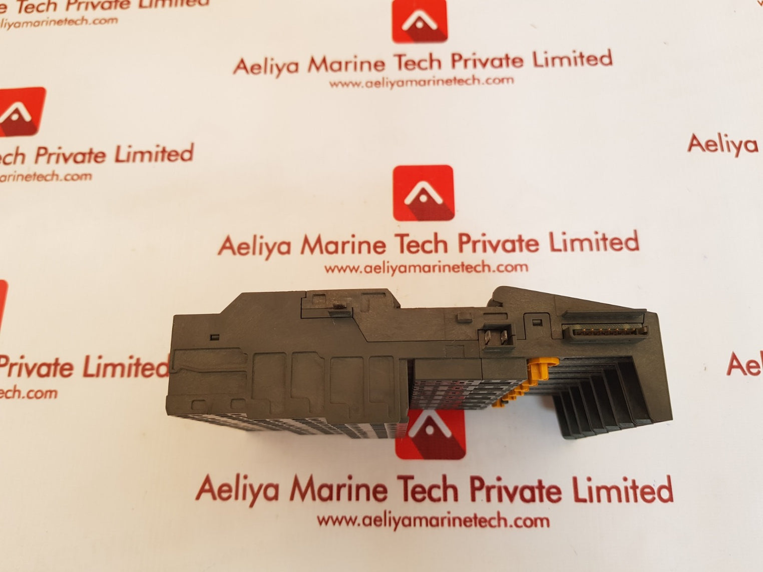 Siemens 6es7 193-4ca40-0aa0 terminal module 