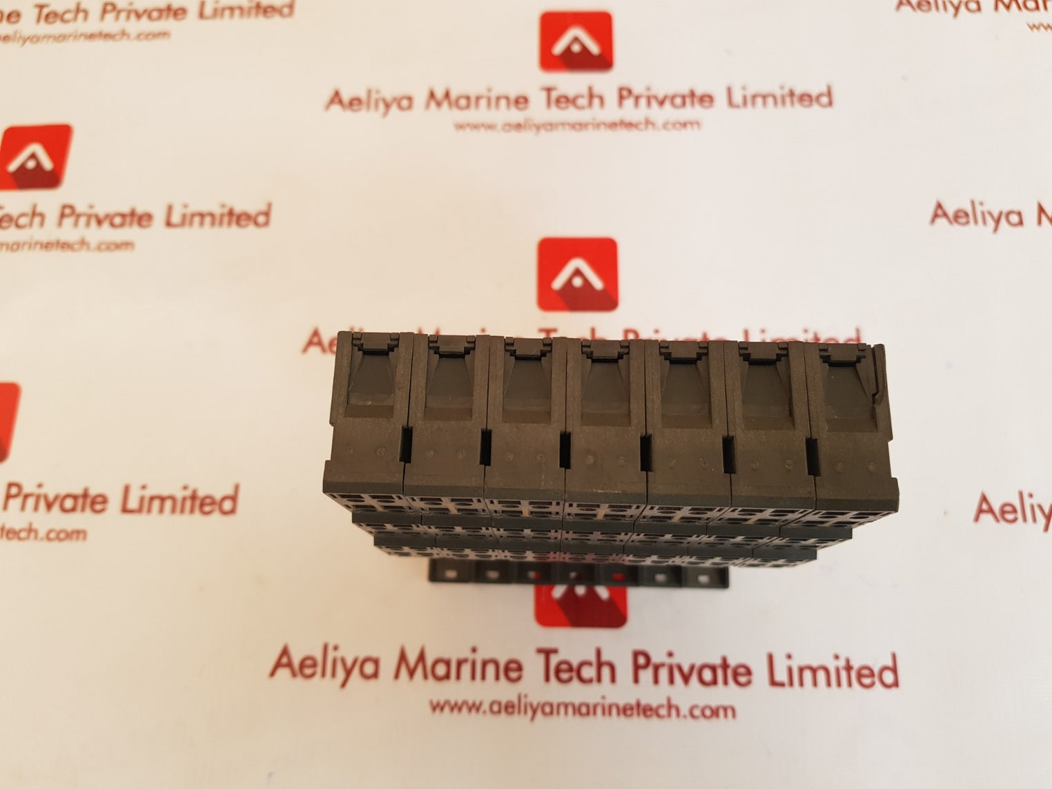 Siemens 6es7 193-4ca40-0aa0 terminal module 