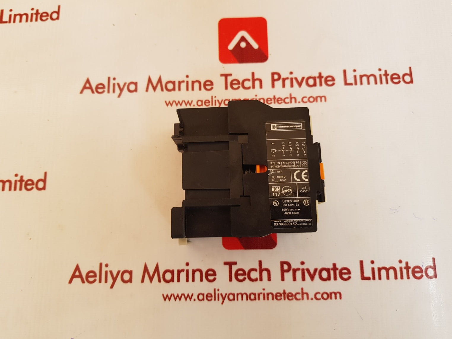 Telemecanique ca2dn22 auxiliary contactor 110v 50/60hz