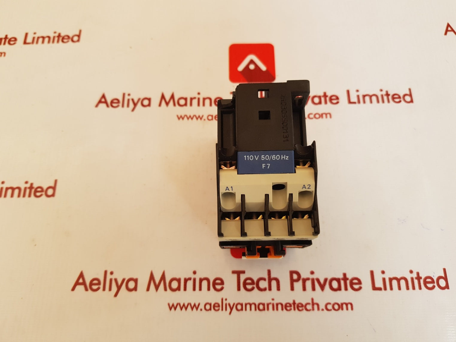 Telemecanique ca2dn22 auxiliary contactor 110v 50/60hz