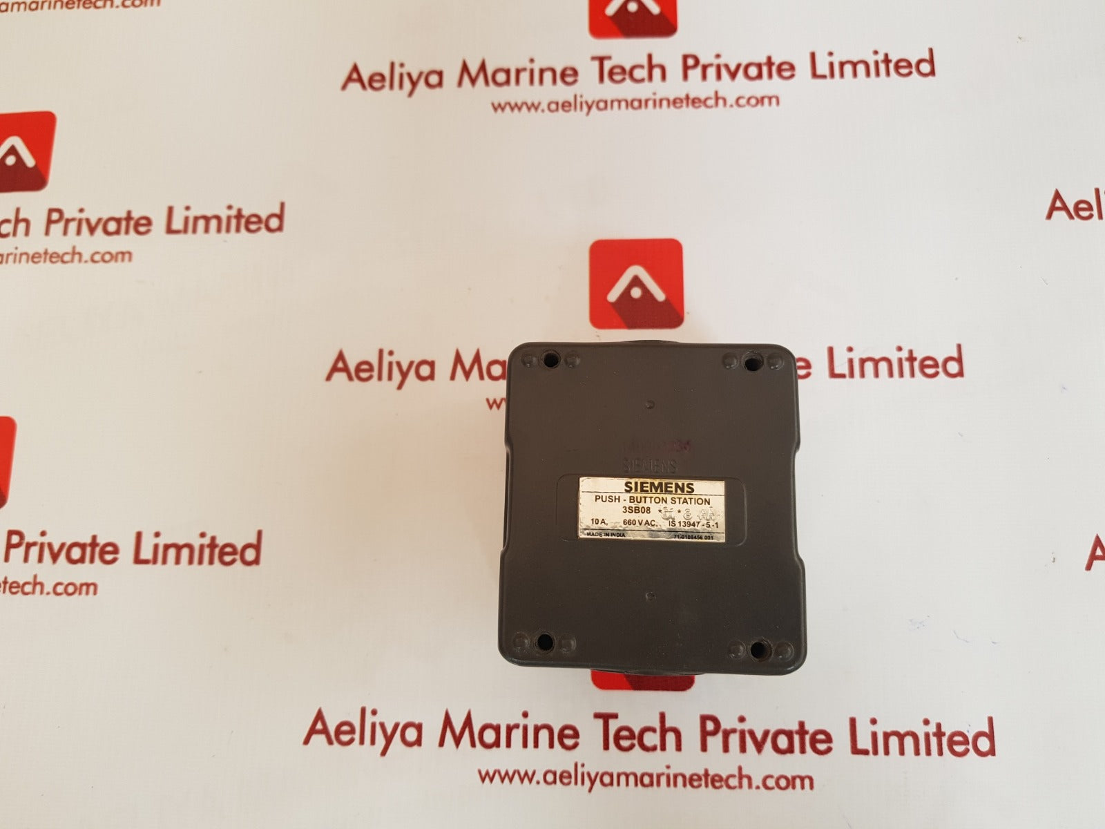 Siemens 3sb08 push-button station