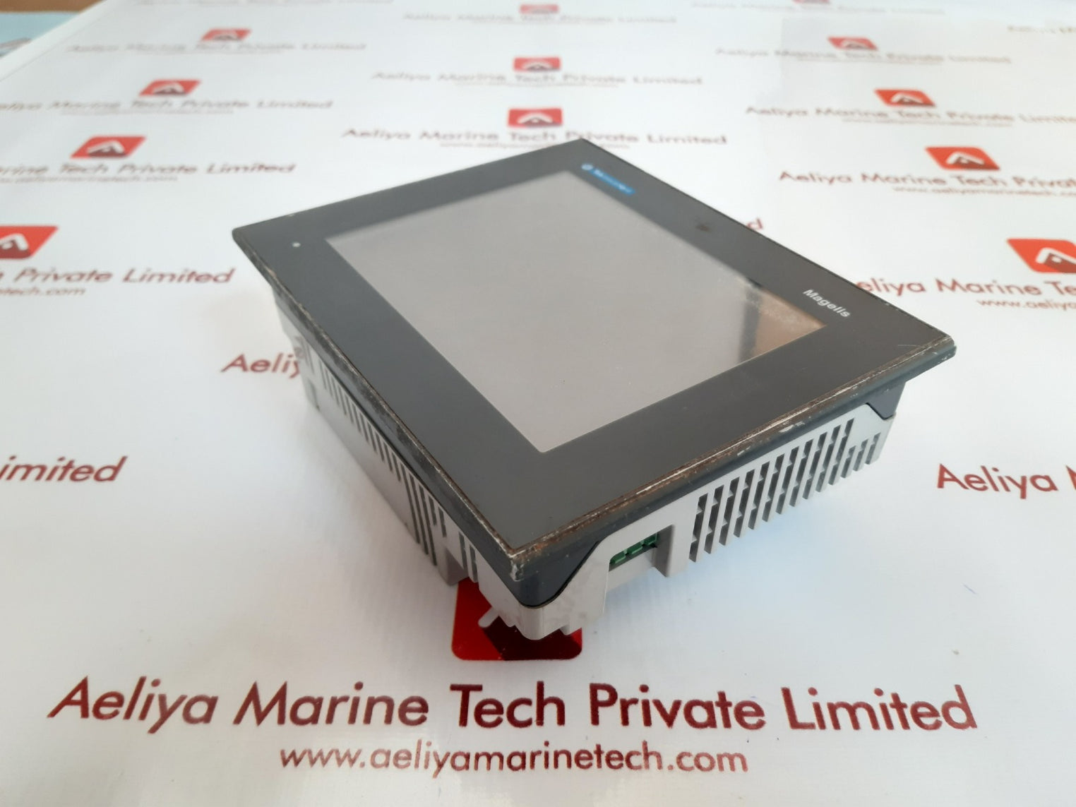 Telemecanique schneider magelis xbtgt2330 graphic terminal touch screen panel