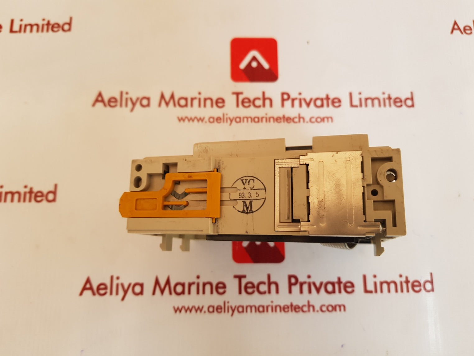 Omron cqm1 - id212 input unit 