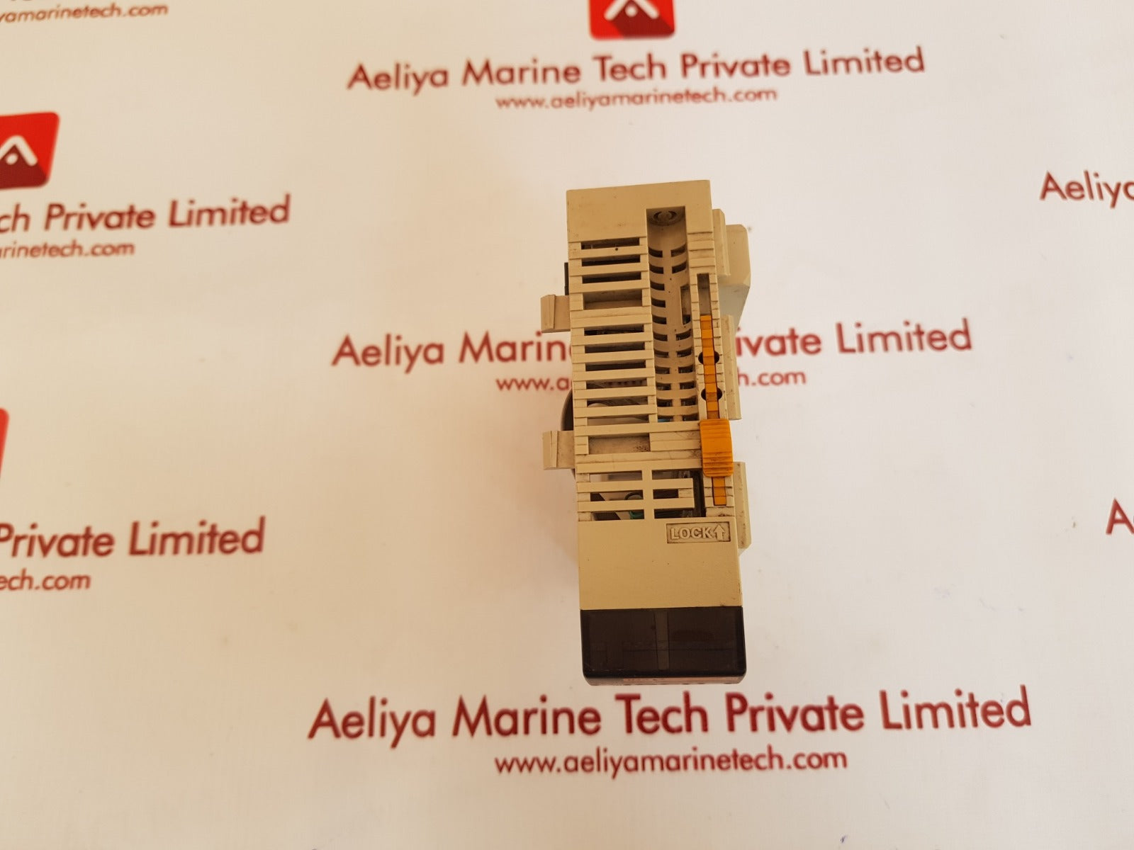 Omron cqm1 - id212 input unit 