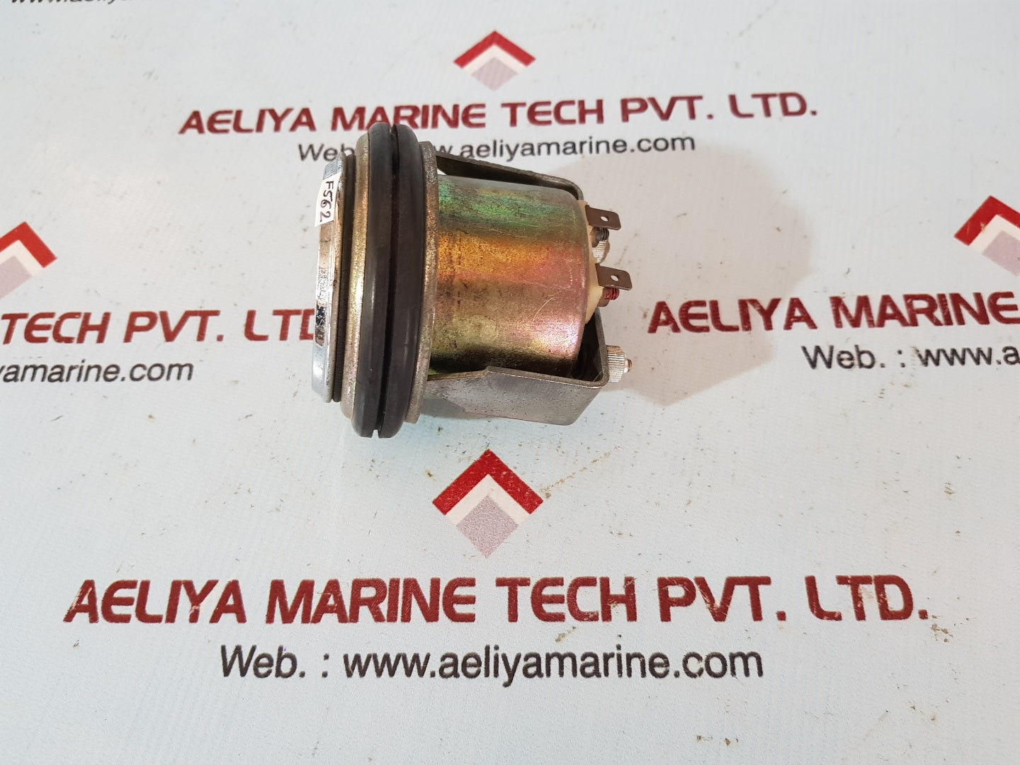 Yenkay 12v electronic houe meter