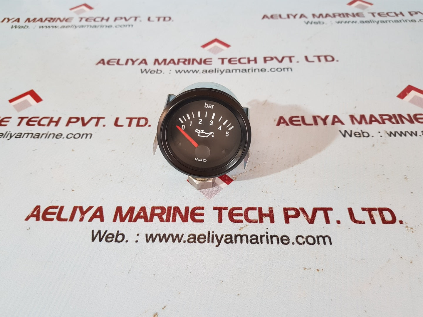 Vdo 350 030 003 international engine oil pressure gauge 0 to 5 bar