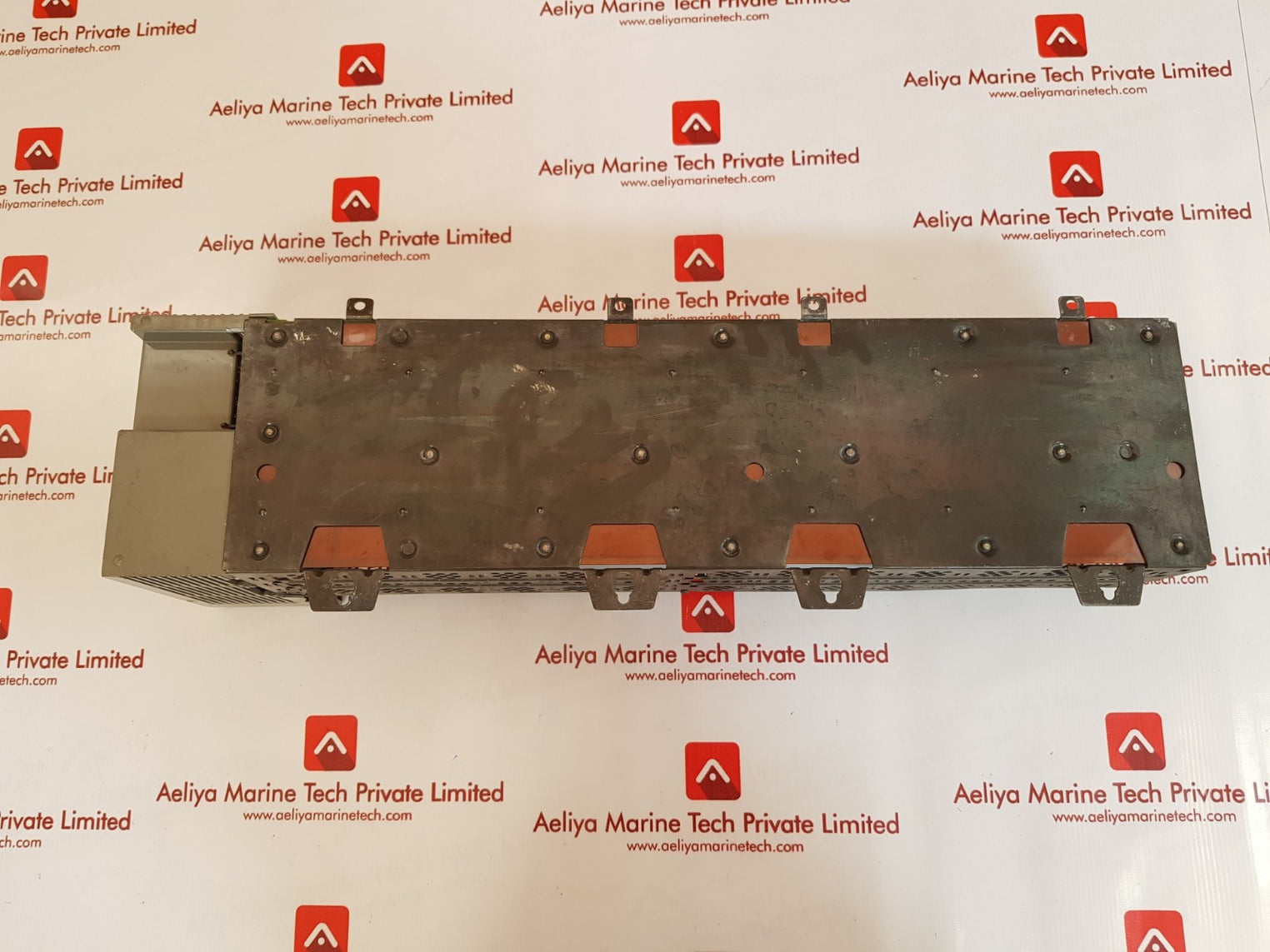 Allen-bradley 1746-p2 ser.c slc 500output module