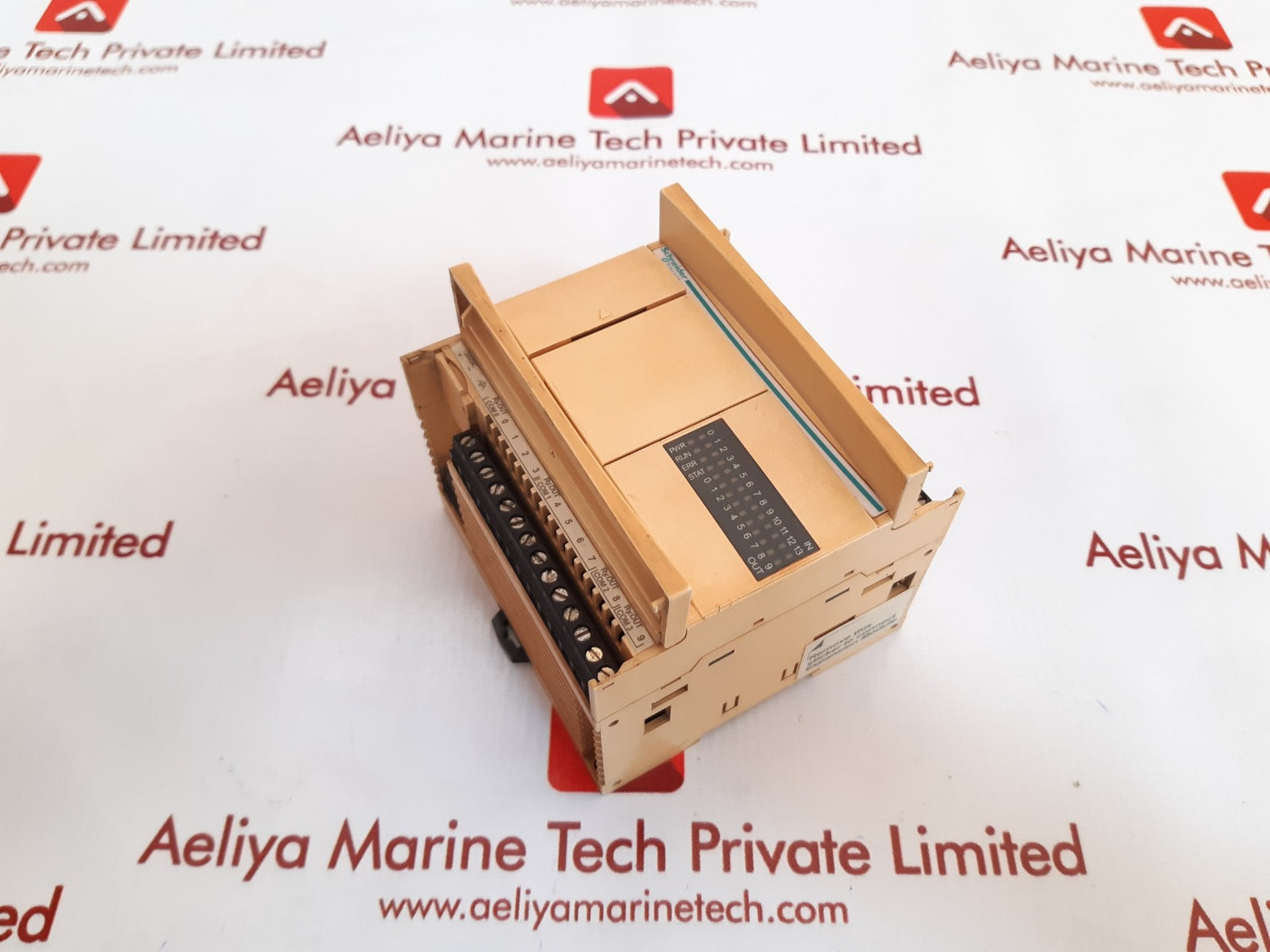 Schneider twdlcda24drf twido plc