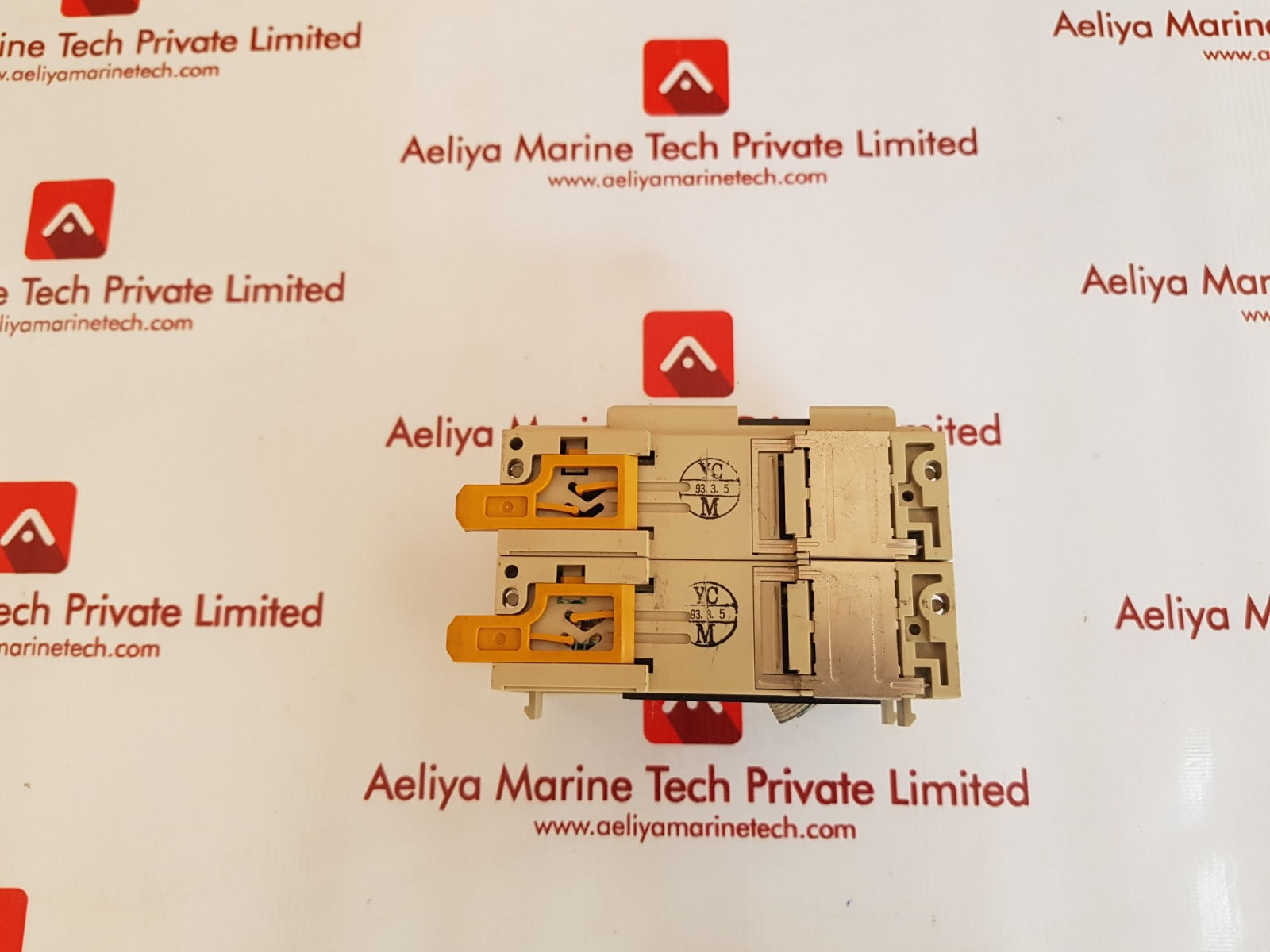 Omron cqm1-id213-1 input unit