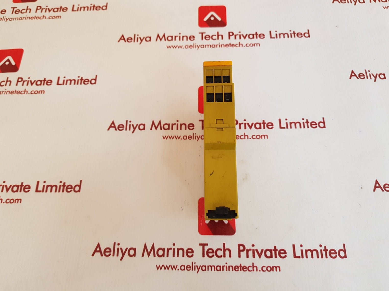 Pilz pnozx5 safety relay module 774325