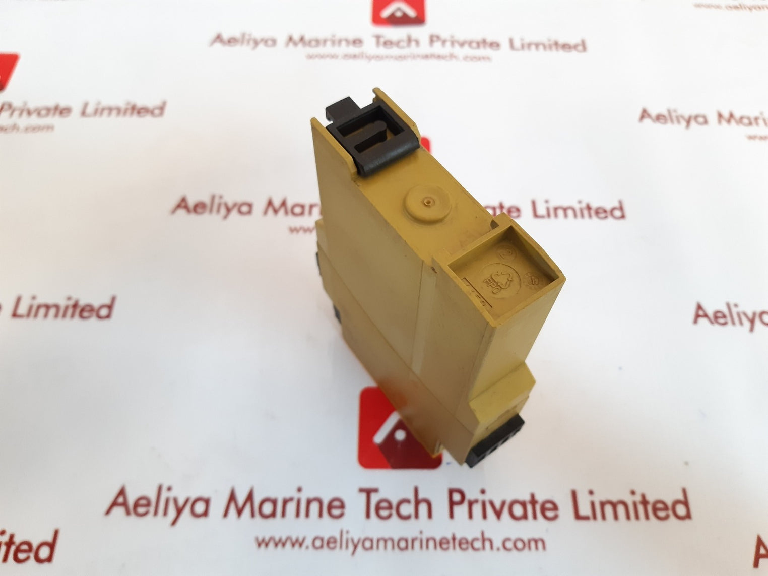 Pilz pze x4p safety emergency stop relay 777585