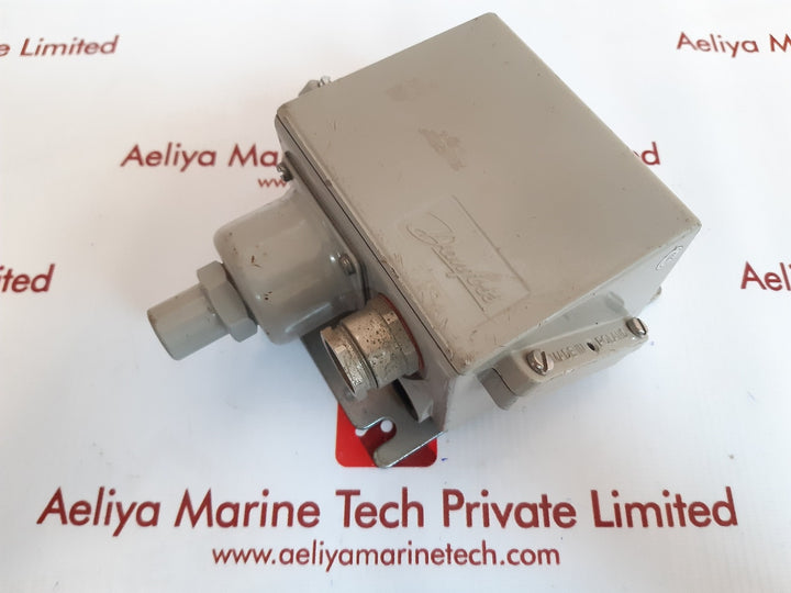 Danfoss kps 33 pressure switch 060-3104
