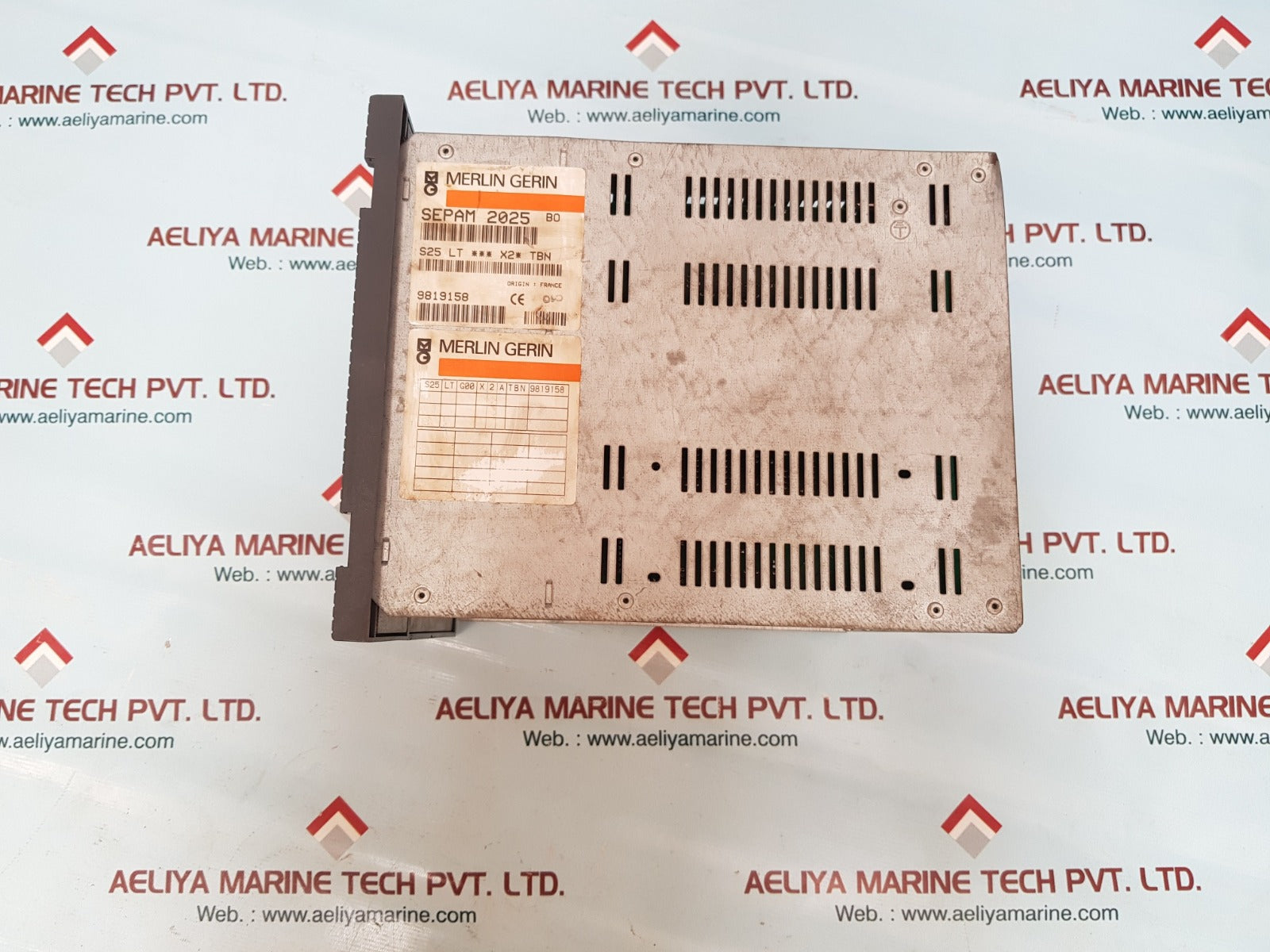 schneider merlin gerin sepam 2000 protection relay sepam 2025(Display Issue)