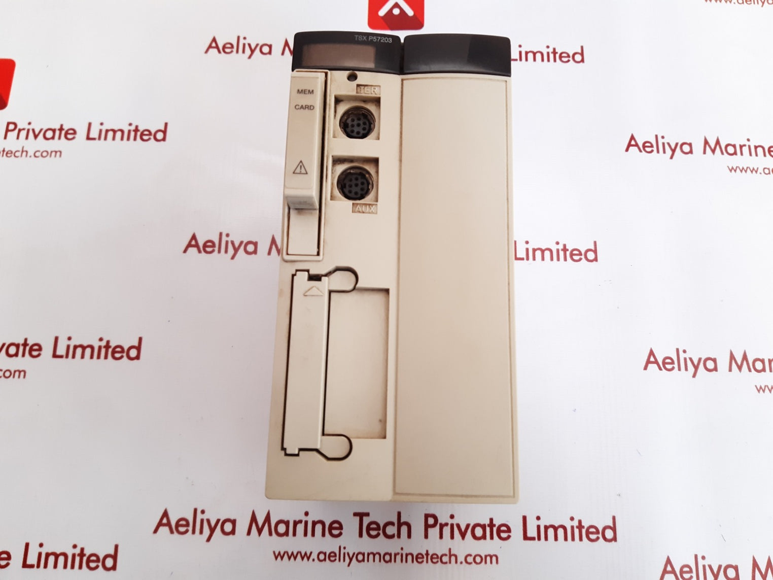 Schneider tsx p57203m plc processor 