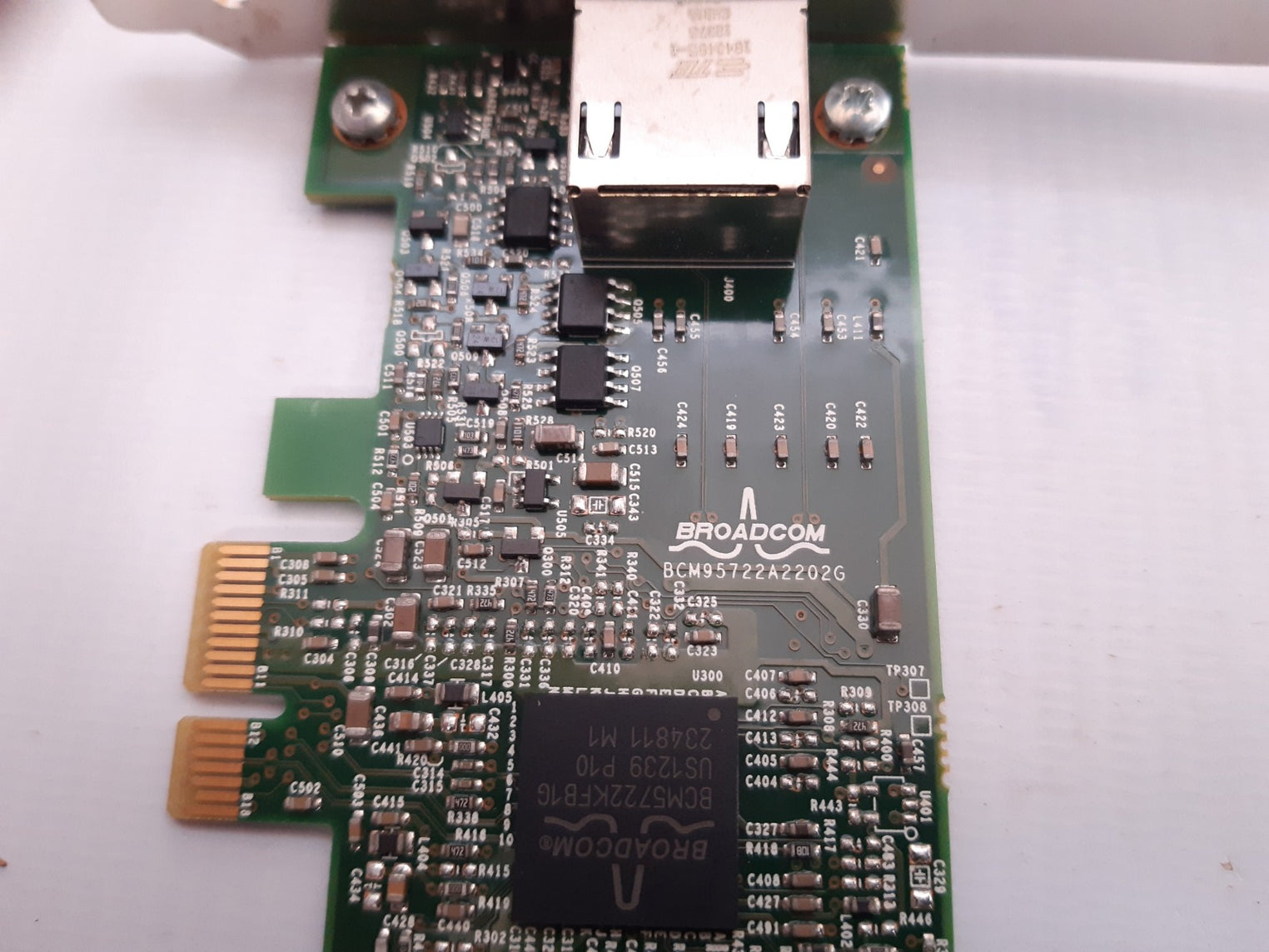 Broadcom bcm95722a2202g adapter card 