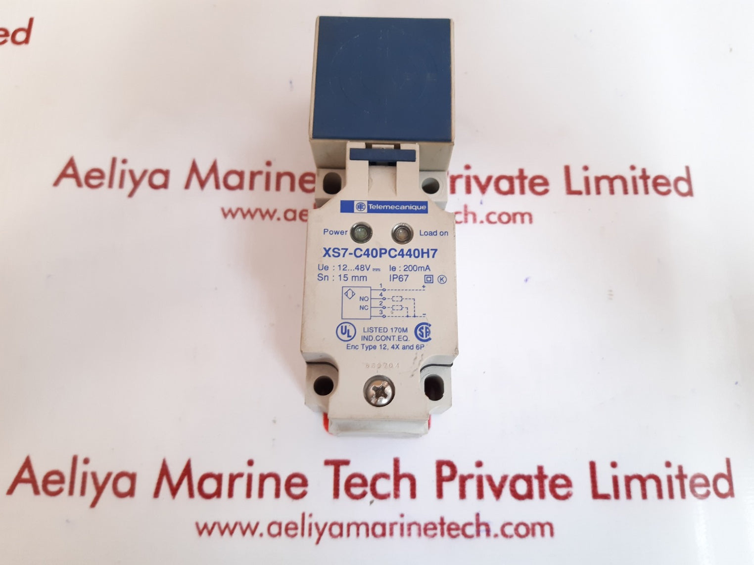 Telemecanique xs7-c40pc440h7 proximity sensor 12-48vdc