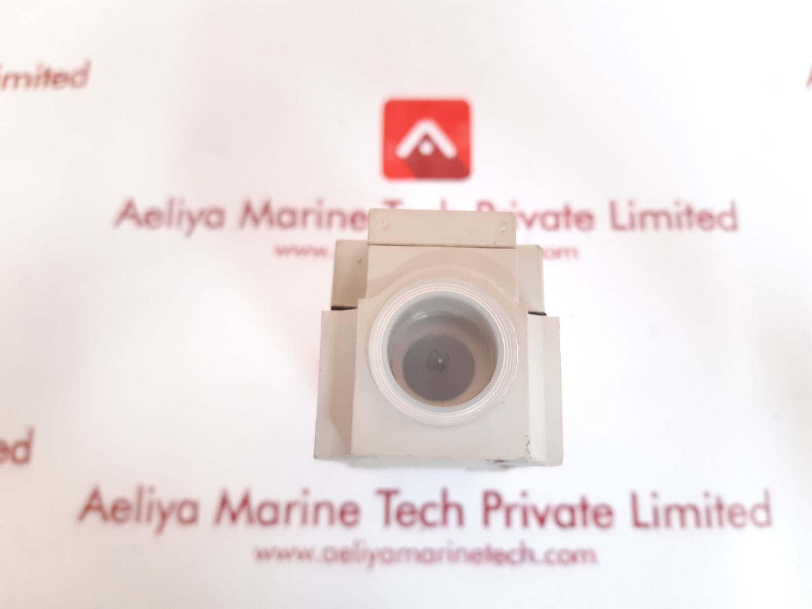 Telemecanique xs7-c40pc440h7 proximity sensor 12-48vdc