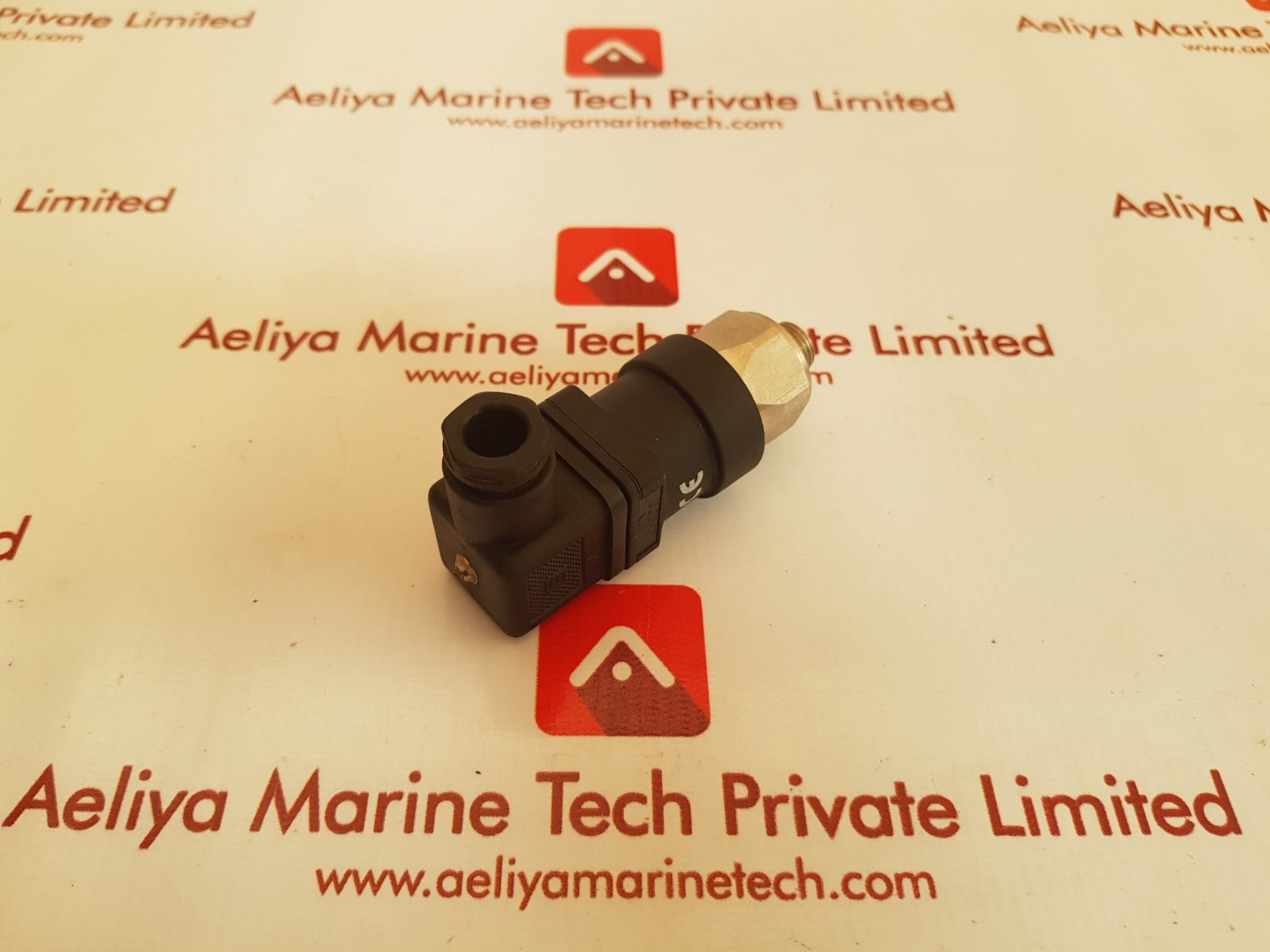 Suco 448-8101 pressure sensor