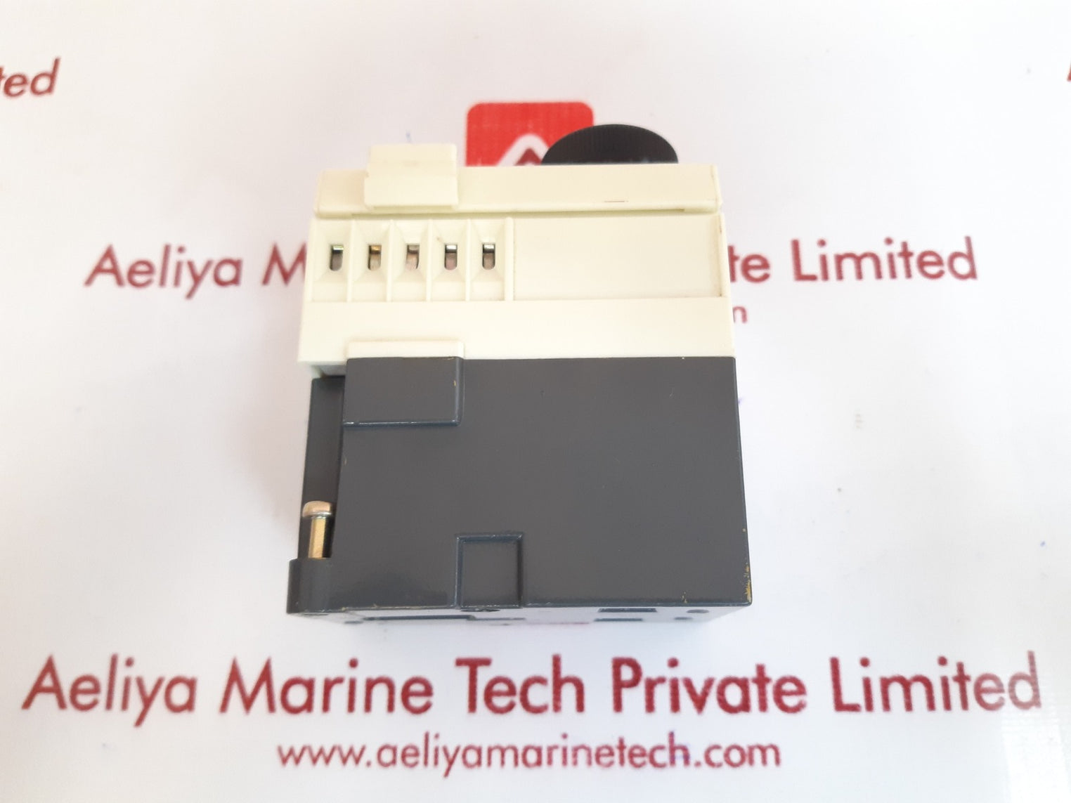 Telemecanique ca2-fr 141 200v 50hz 208 v 60hz relay