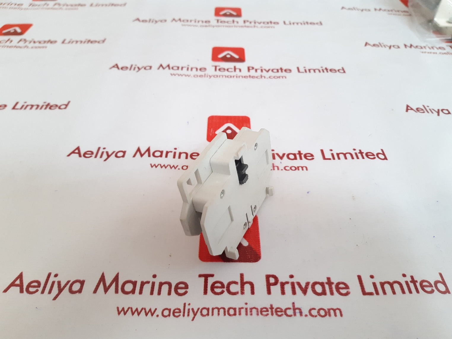 Cutler-hammer c320kg1 auxiliary contact