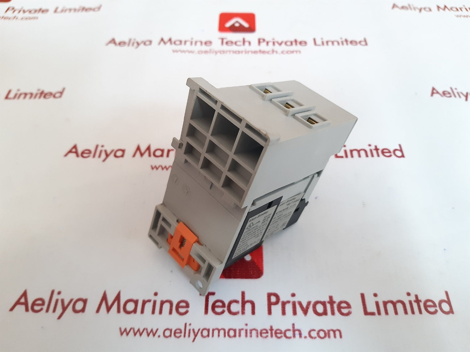 Allen-bradley 193-t1ab40 ser.A thermal overload relay 2.9 - 4.0a