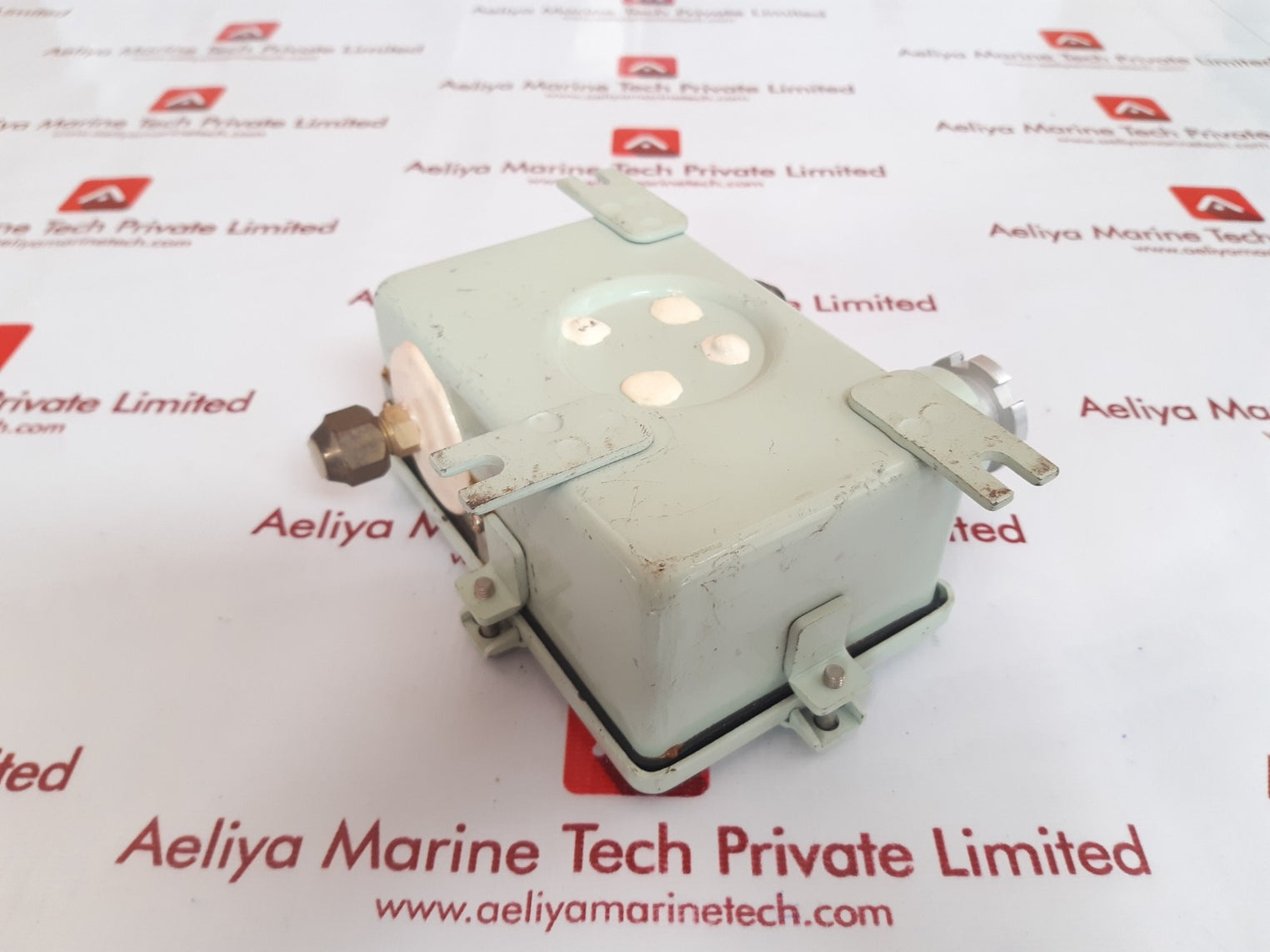 Saginomiya yns-c106wq pressure controller