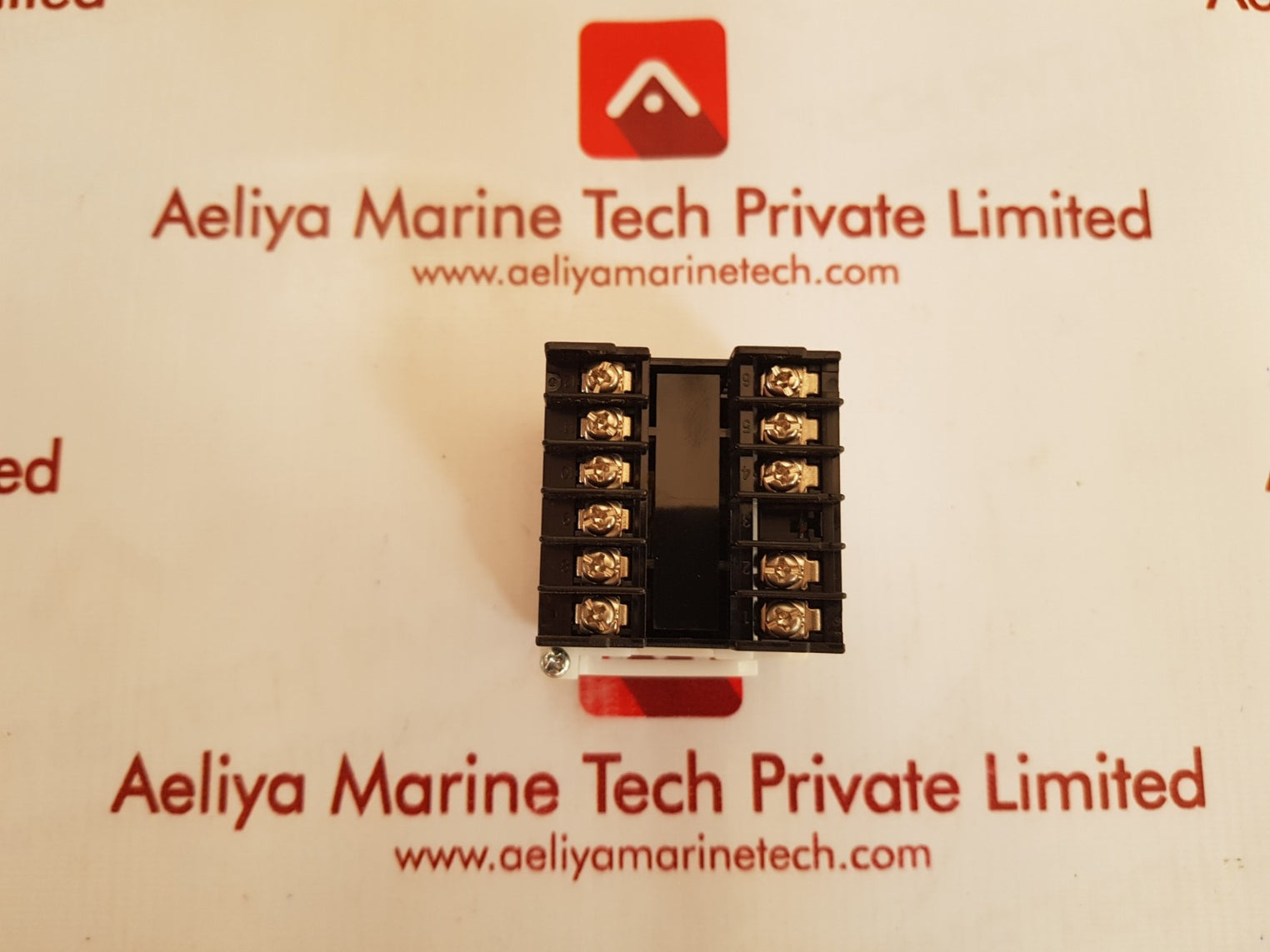 Omron e5cc-rx3asm-000 digital controller