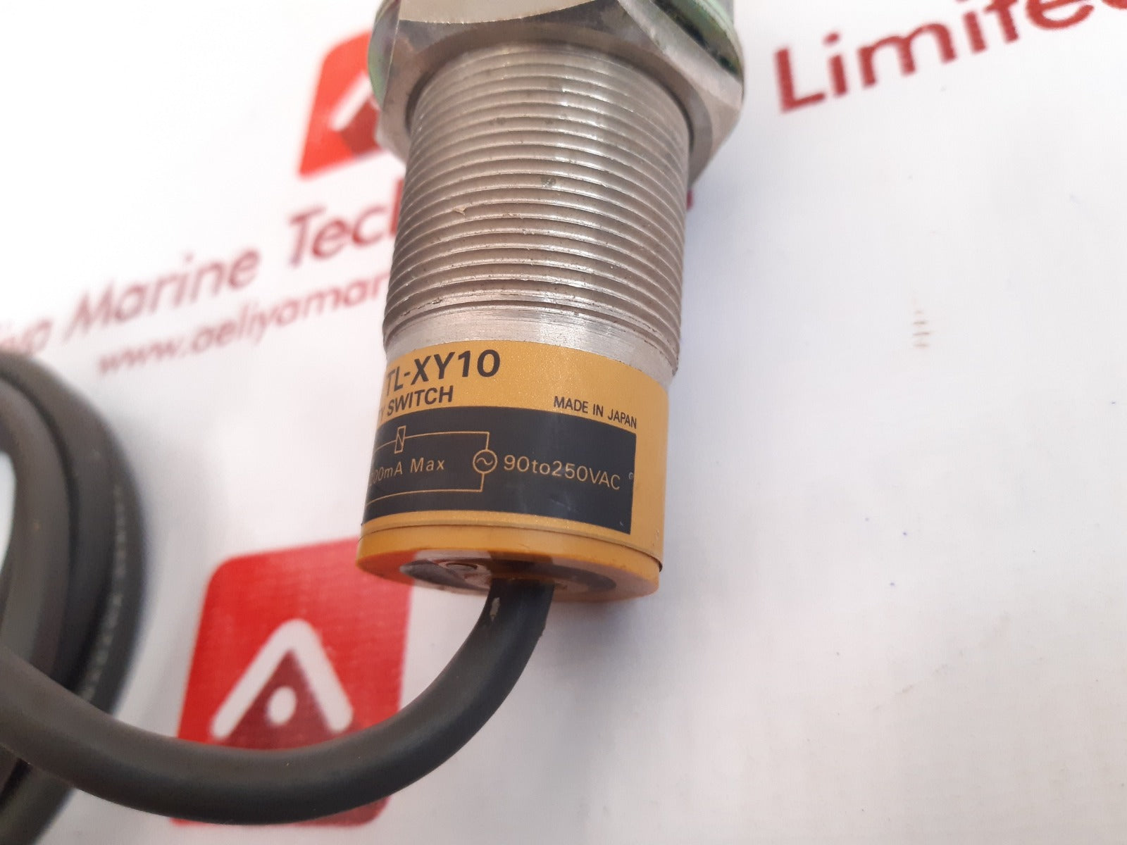 Omron tl - xy10 proximity switch 90 to 250vac