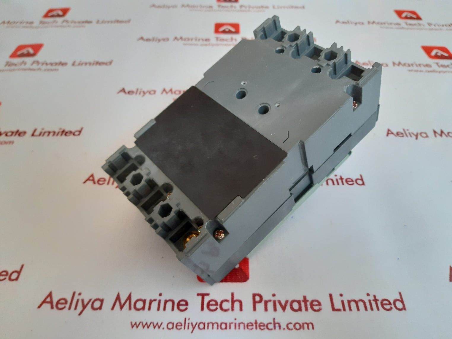 Hyundai mccb hibh103 molded case circuit breaker