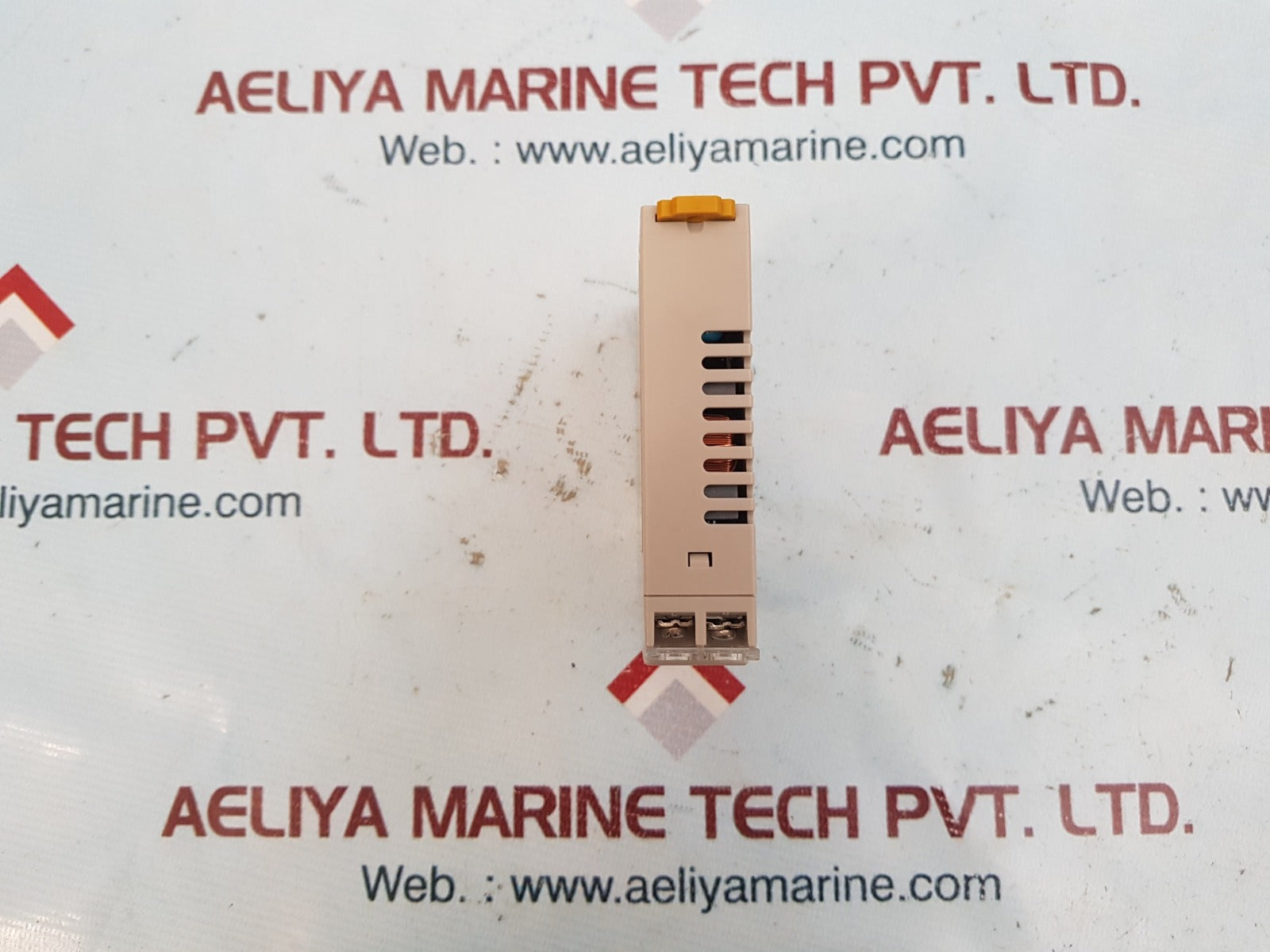 Omron s8vs-03024 switching power supply  100-240v