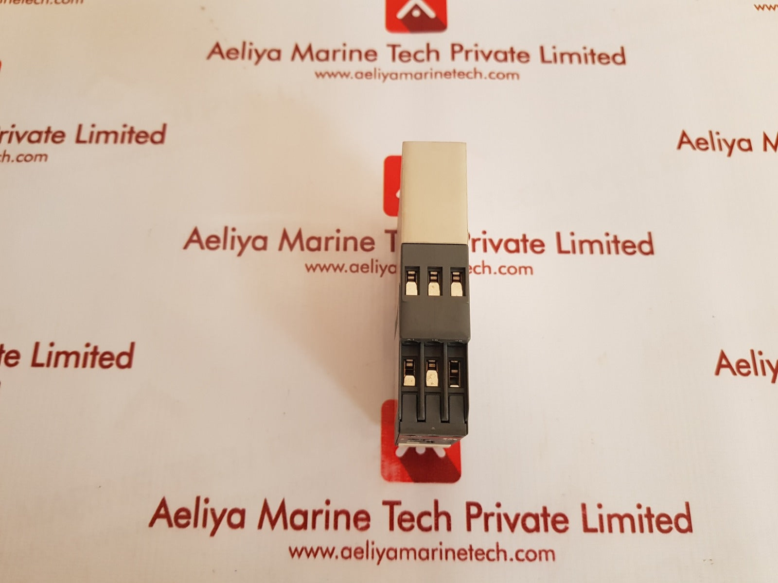 Abb ct-ahs.22 off delay with aux. voltage time relay 1svr630110r3300