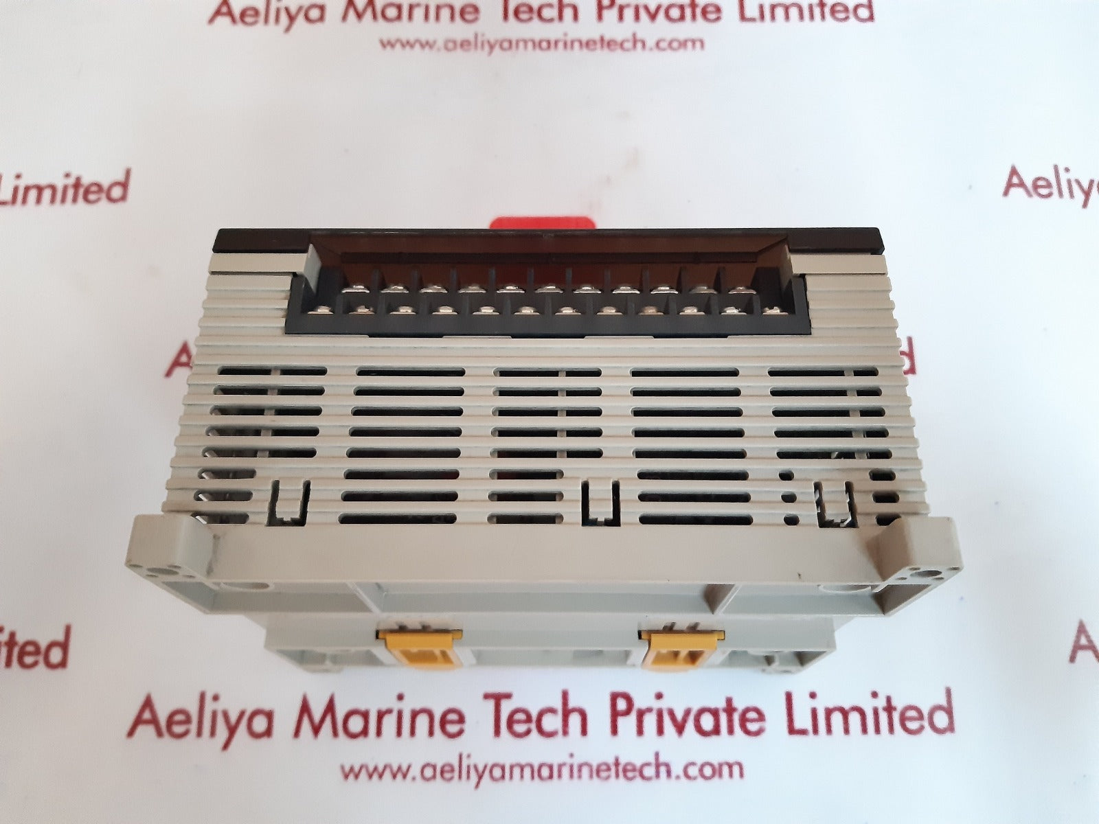 Omron cpm1a-30cdr-a-v1 programmable controller 24v