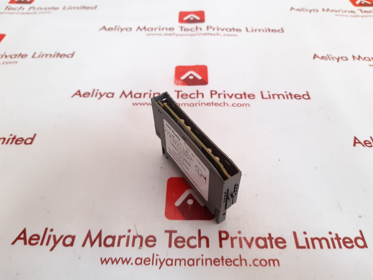 Allen-bradley 1734-ie2v analog voltage input module ser. c