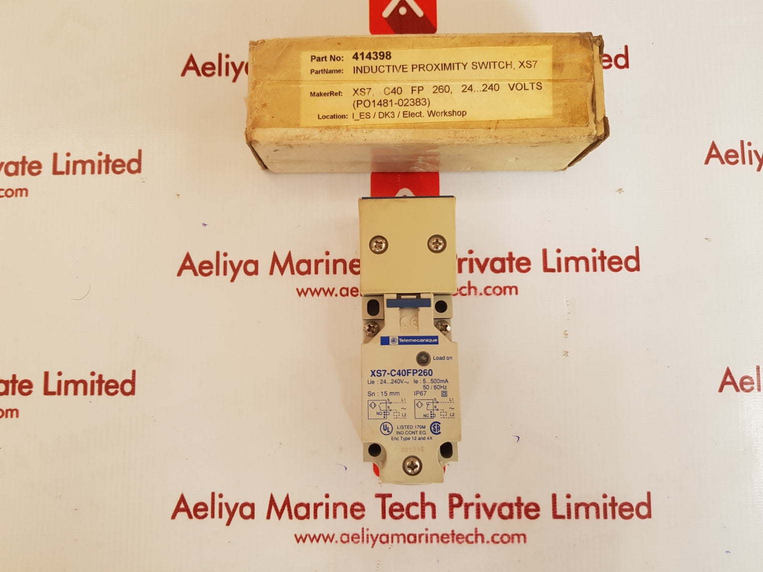 Telemecanique xs7-c40fp260 inductive proximity switch