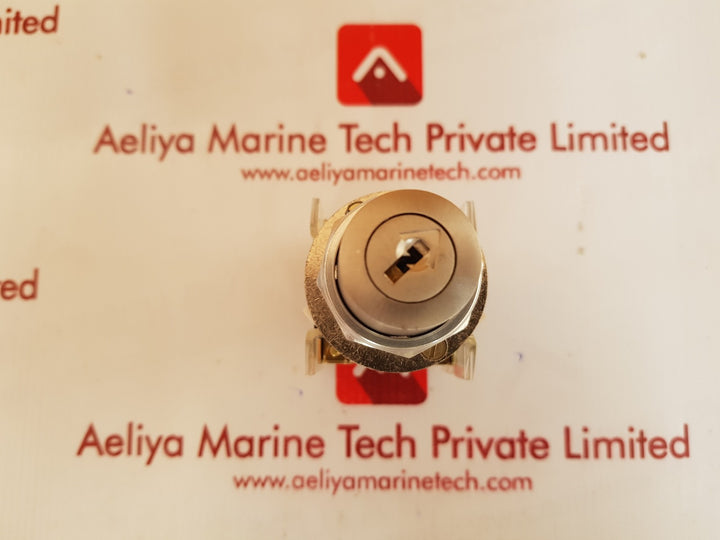 Allen bradley  800t-h31 ser.T selector switch 