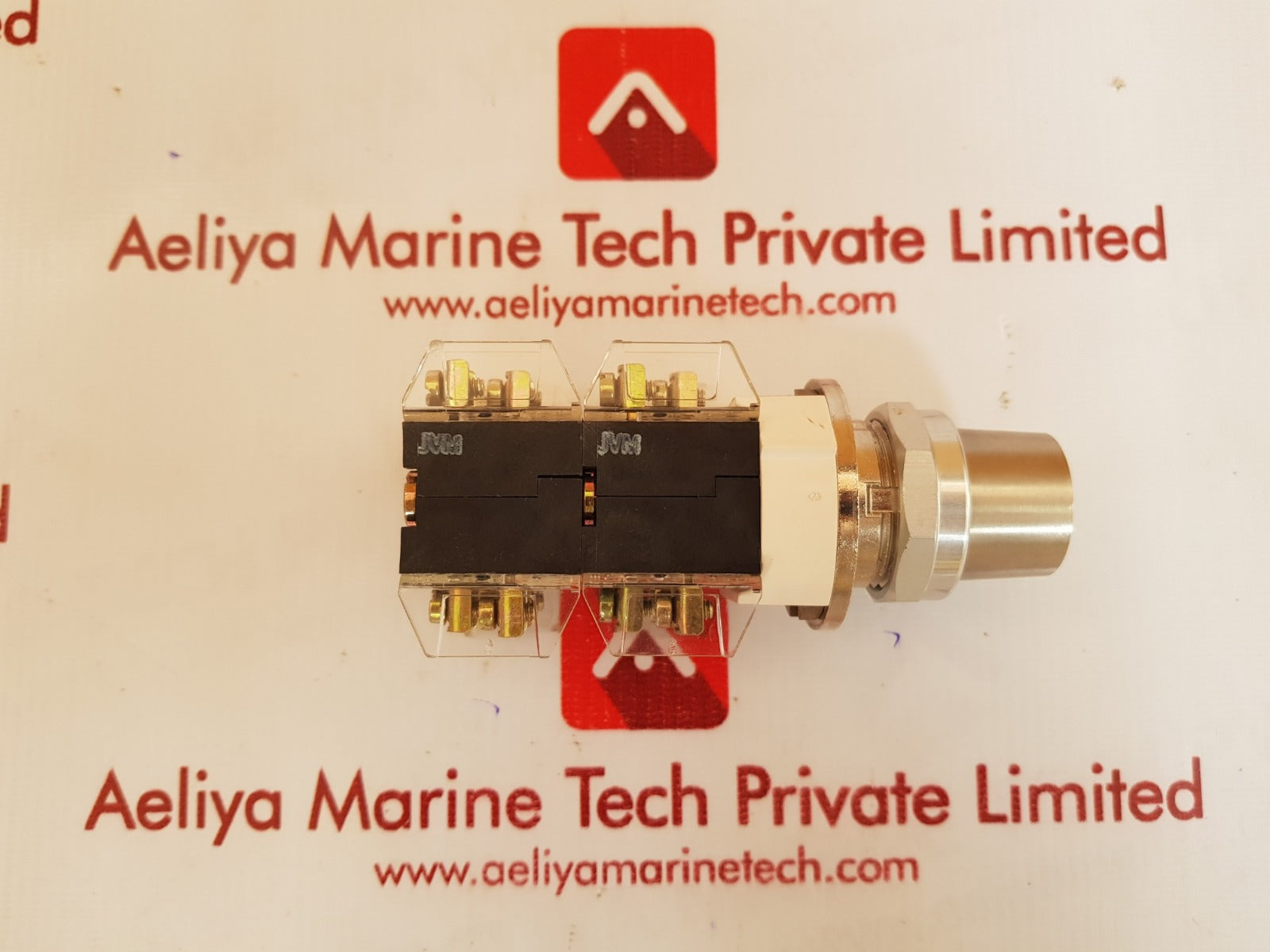 Allen bradley  800t-h31 ser.T selector switch 