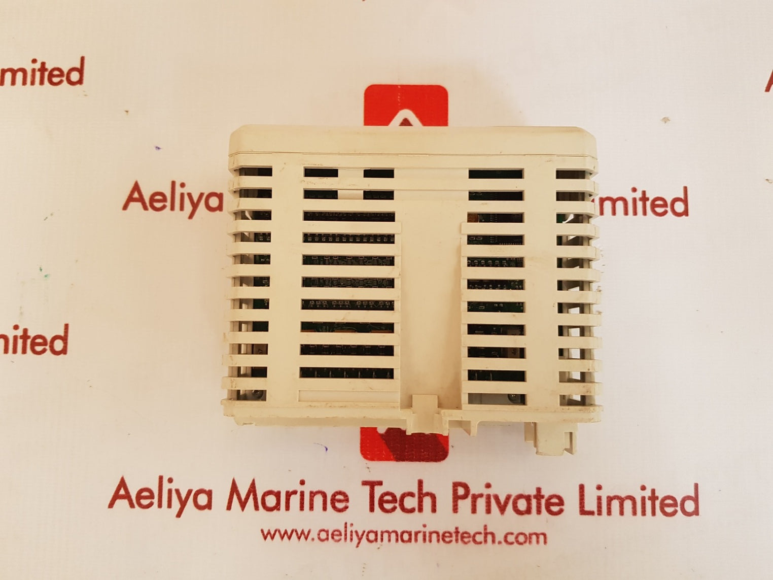 Abb do810 digital output module 3bse035322r1 pr:b