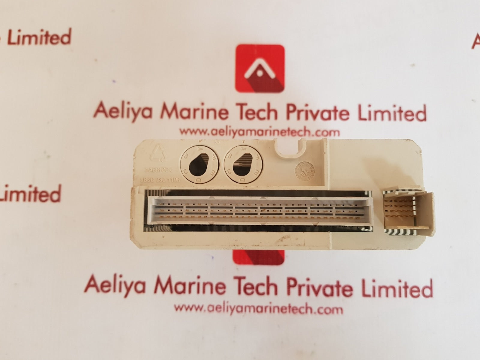 Abb do810 digital output module 3bse035322r1 pr:a