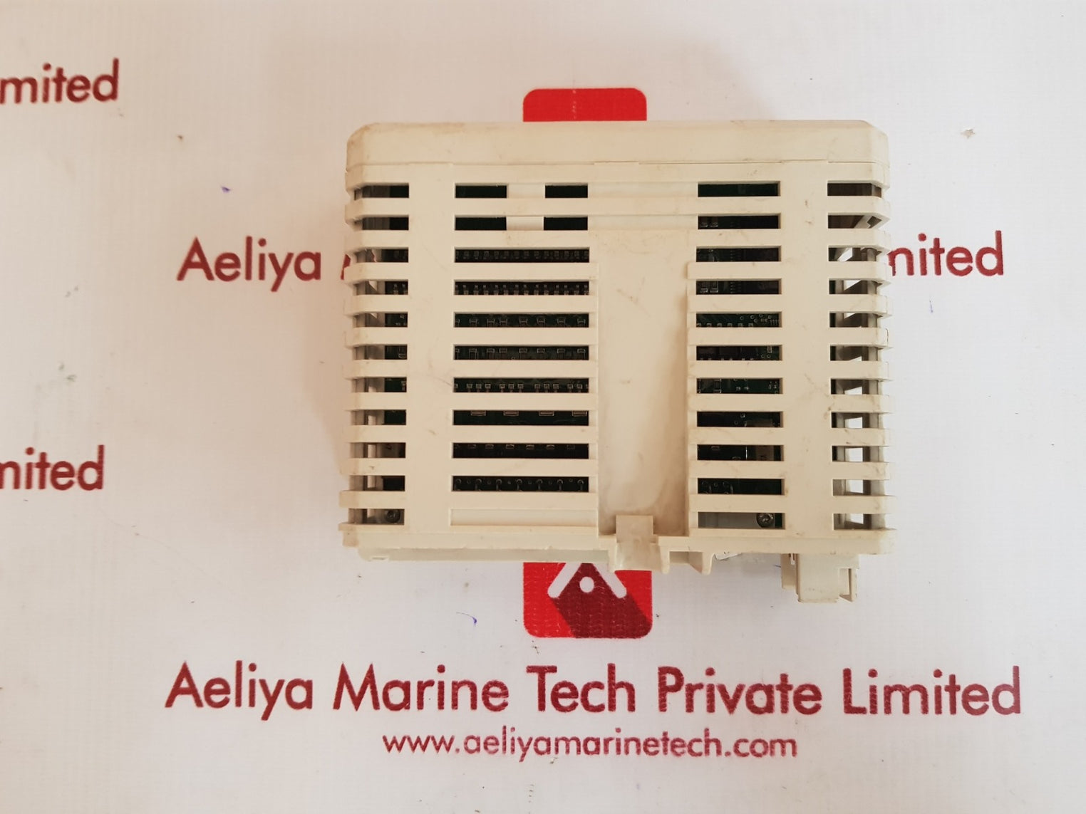 Abb do810 digital output module 3bse008510r1 pr:g 