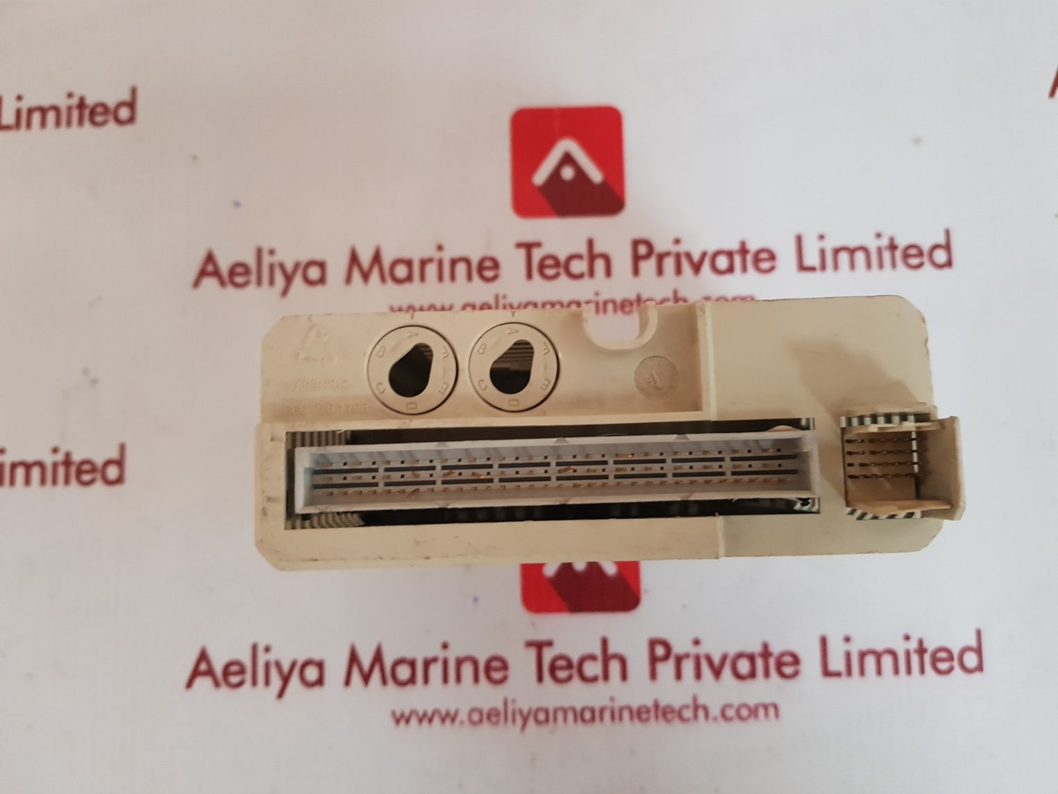 Abb do810 digital output module 3bse035322r1 pr:d