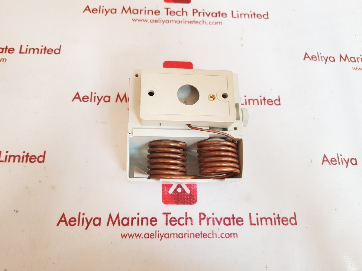 Trafag sensors controls 650.2502 room thermostat