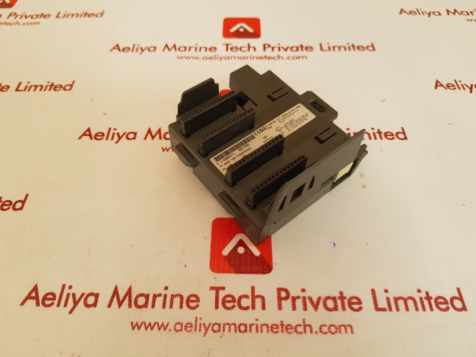Siemens 6es7 195-7hb00-0xa0 bus module
