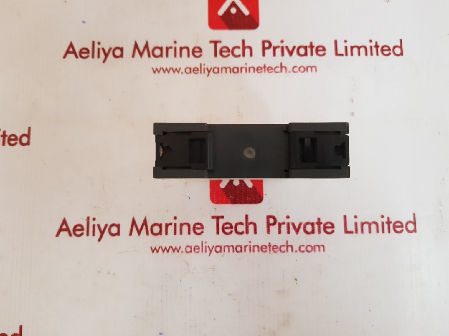 Telemecanique re7rm11bu delay timer relay 0.05s-300h